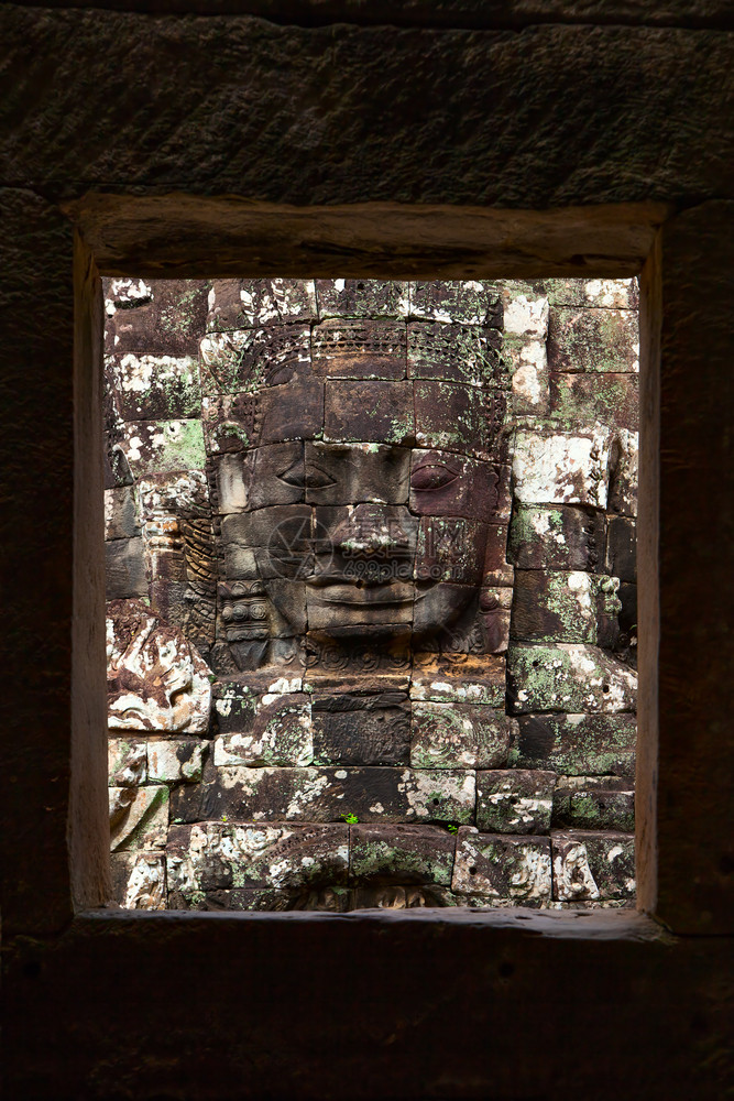 柬埔寨吴哥瓦寺拜顿佛像图片