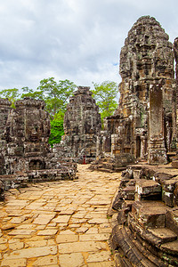 柬埔寨吴哥WatBayon寺的废墟图片