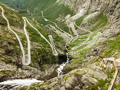 温风至山谷风景高清图片