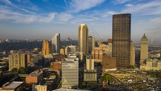 在匹兹堡市中心城污染高清图片素材