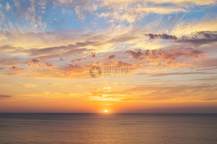 日落时的夏天空背景自然构成图片