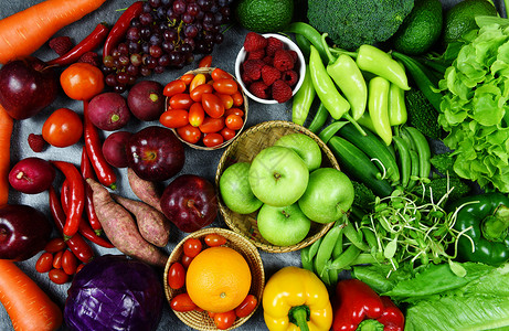 混合蔬菜和水果背景健康食品清洁健康各类新鲜成熟水果子红黄紫色和绿蔬菜市场收获农产品甘蓝高清图片素材