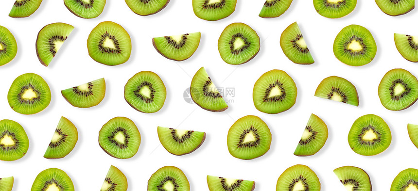 Kiwi水果切片宏观Ripe水果以白色背景隔离图片