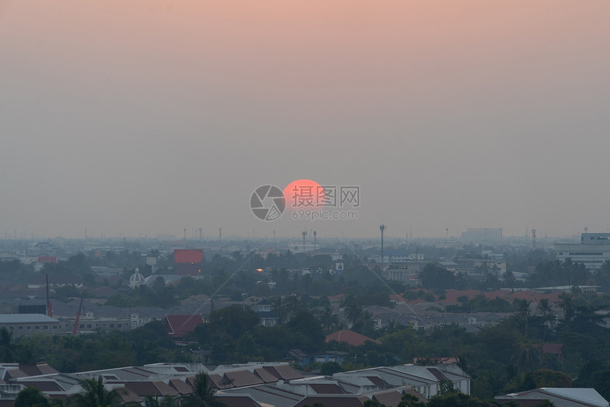 日落天空自然背景摘要戏剧蓝色和橙紫的云彩日落时间图片