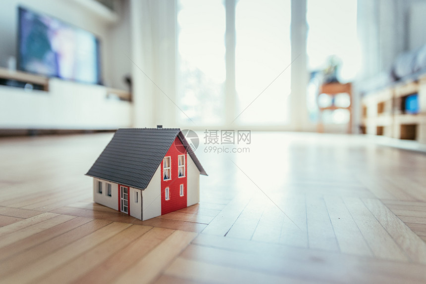 室内楼层红屋模型新住宅财产和房地的概念图片