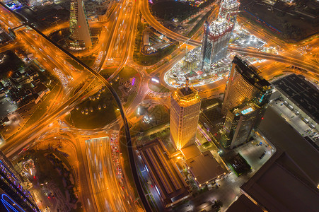 迪拜市中心街道空中夜景大图片