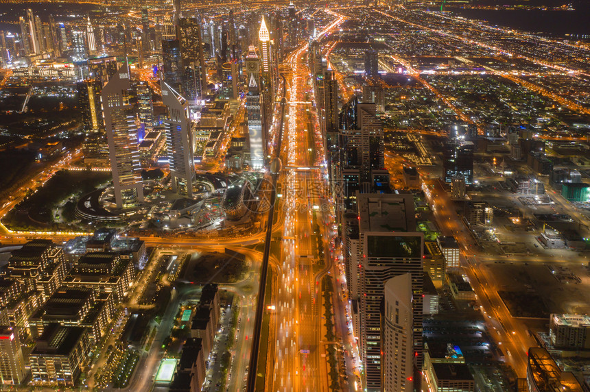 迪拜金融区空中夜景图片