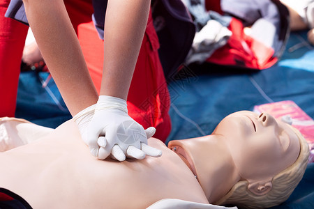CPR心肺复苏和急救班保健概念图片