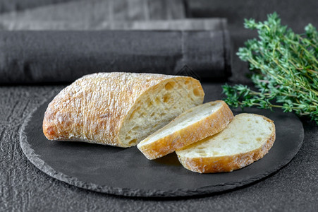 Ciabatta意大利白面包图片