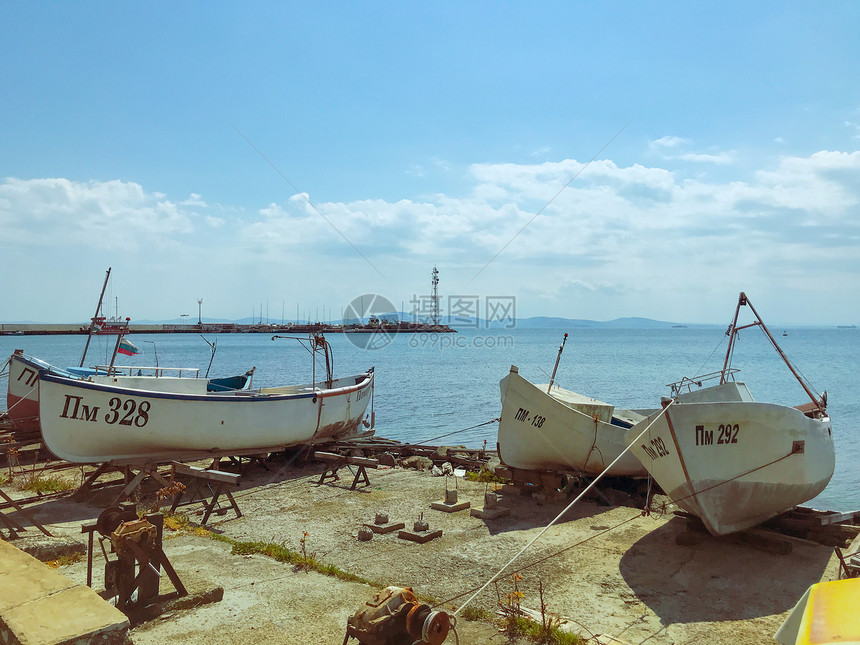 保加利亚Pomorie20年4月7日港口船只的美丽景色图片