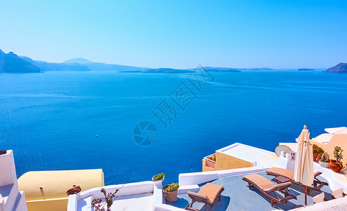 希腊圣托里尼岛的爱琴海全景图片