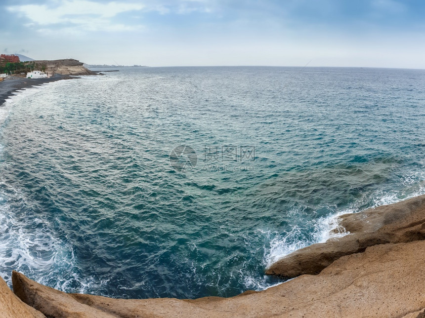 海洋港口和滩的悬崖风景美丽图片