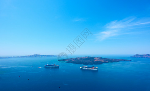 希腊圣托里尼岛的爱琴海全景图片
