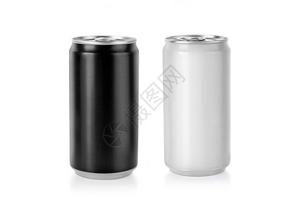 白金属和黑铝饮料罐350毫升供设计用的混合模版白背景上孤立的背景图片