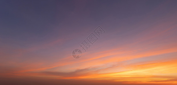 日落天空抽象自然背景戏剧蓝色橙彩云日落时间图片