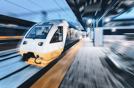 现代城市间客运列车对铁路平台有模糊影响工业欧洲铁路商业运输图片
