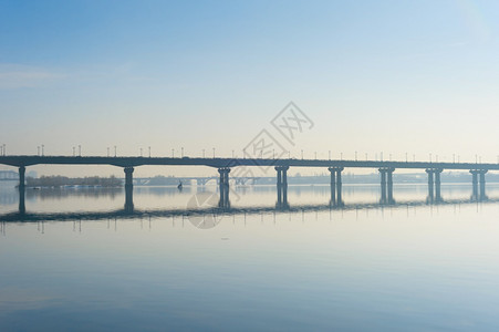 位于乌克兰基辅的帕顿桥图片