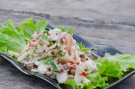 辣椒沙拉虾和混合蔬菜亚洲食品图片