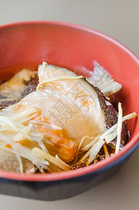 日本菜鱼沙门卡布托尼鱼含有甜酱的图片