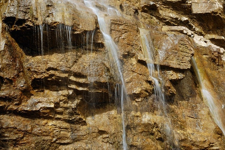 瀑布般的落水瀑布图片