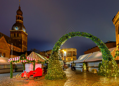 里加新年的拱门在多姆广场的绿色分支拱门里加拉脱维亚高清图片