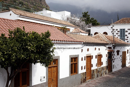 大西洋中班牙加那利岛中心位于西班牙加那利岛中心的圣露西亚山村图片