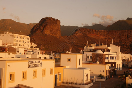 大西洋中班牙加那利岛的内韦斯港村背景图片