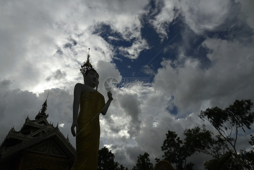 东南亚泰国北部梅洪森省梅洪森村的瓦钟康和钟巴生庙亚泰梅洪森图片