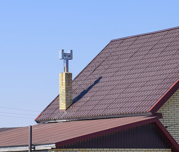 褐色的金属特征屋顶棕色的金属特征屋顶斑纹的床单屋顶金属特征的卷状屋顶图片