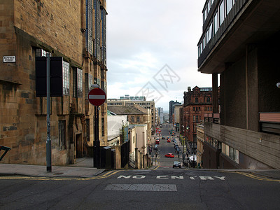 格拉斯哥市中心山丘典型的陡峭街道图片
