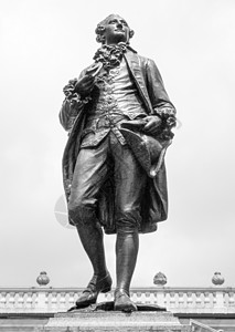 迪克维蒙歌德登克马尔莱比锡自1908年以来歌德登克马尔纪念迪克特冯歌德的纪念碑以黑白相间的形式矗立在纳斯达克广场的旧证券交易所前背景