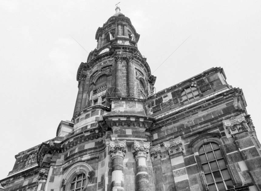 KreuzkircheDresdenDreuzkirche意思是德累斯顿国圣十字教堂是萨克森最大的黑人和白教堂图片