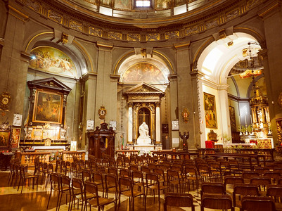 2015年3月8日至015年3月米兰中部圣塞巴斯蒂安古老式文艺复兴堂图片