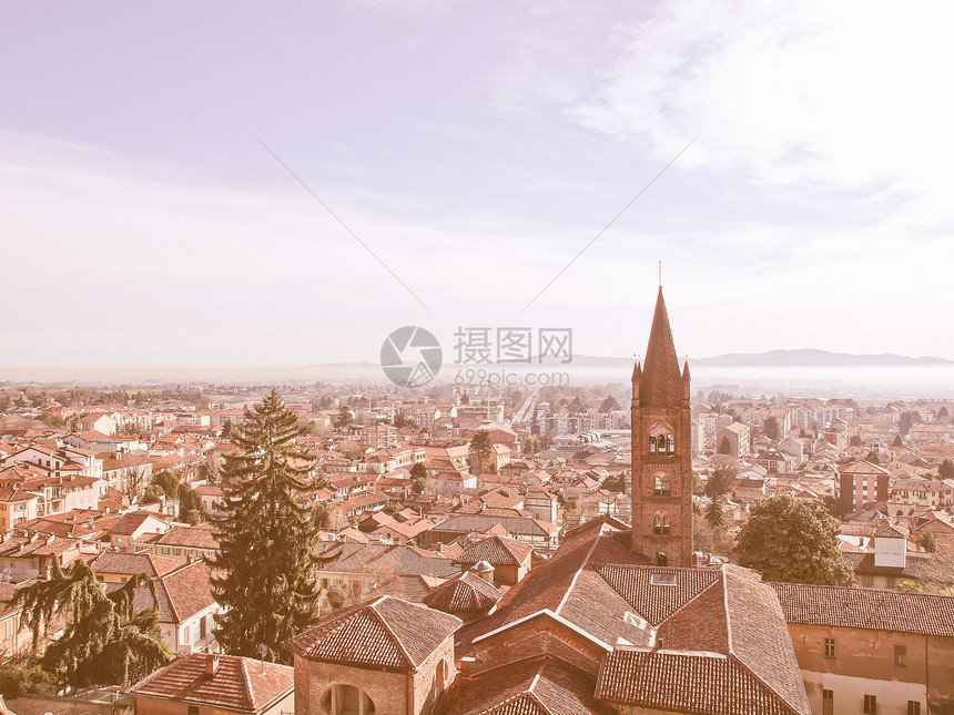 里沃利城堡山丘的里沃利科莱格诺和都灵等城市的景象图片
