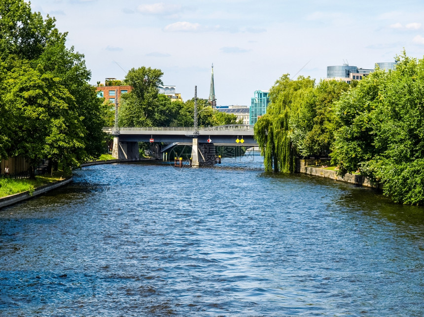 柏林人类发展报告SpreeeBerlinHHR德国柏林的Spree河HDR展望图片