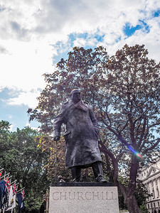 英国伦敦议会广场丘吉尔雕像伦敦人类发展报告图片