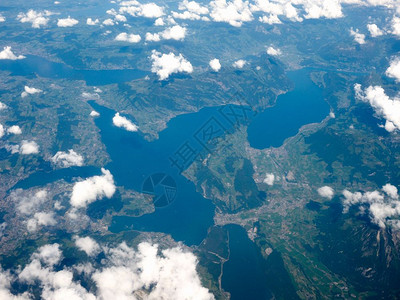卢塞恩湖空中观察瑞士卢塞恩湖空中观察背景图片