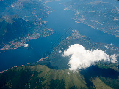 科莫湖空中观察意大利科莫湖空中观察背景图片