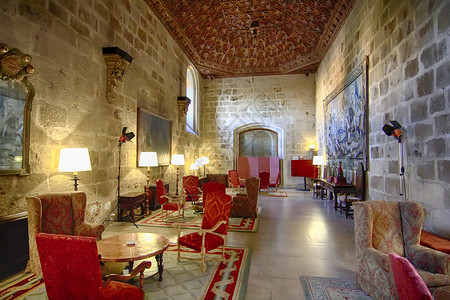 中世纪城堡豪华客厅图片
