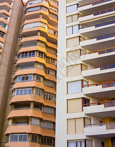 现代公寓楼阳台图像图片
