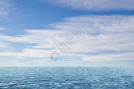 蓝色海洋和天空的美丽景观图片