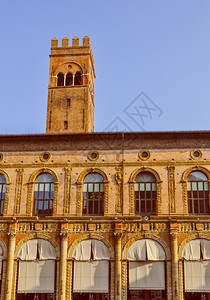 波德斯塔宫位于意大利埃米利亚罗马尼亚的博洛尼亚广场图片