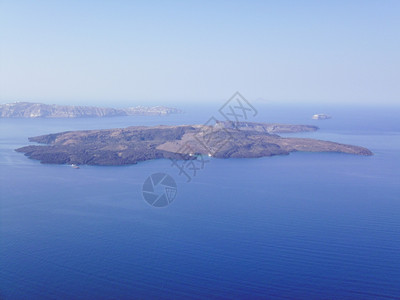 复古的希腊风格古色古香的爱琴海希腊火山岛图片