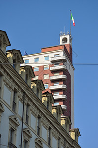 都灵的托瑞利托里亚意大利都灵卡斯特罗广场的托瑞利托里亚摩天大楼背景图片