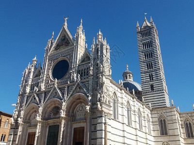 意大利锡耶纳迪奥莫大教堂背景图片