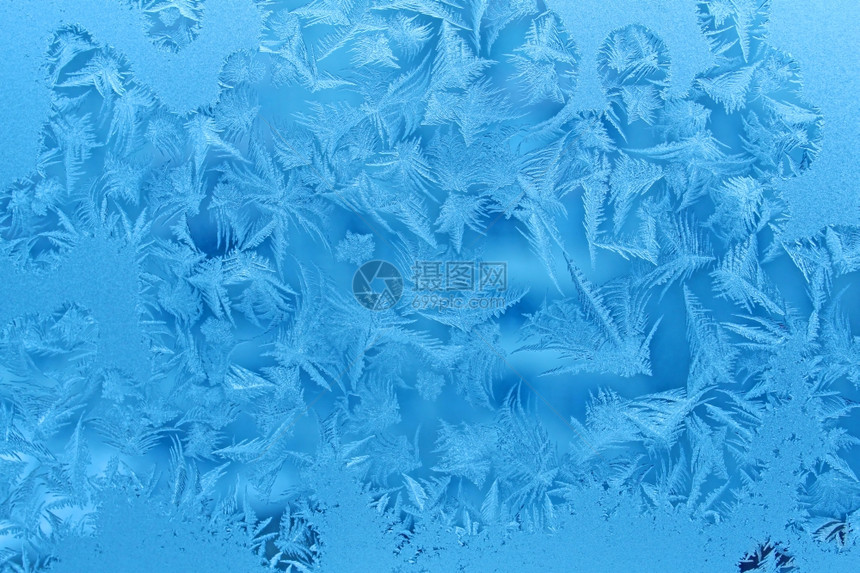 冬季玻璃质地上的冰层紧贴于冬季玻璃质地的冰层图片