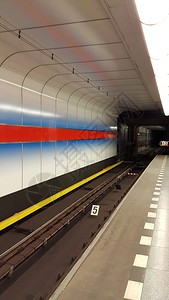 捷克布拉格地下铁站的内部背景图片
