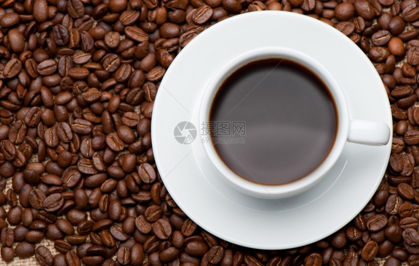 咖啡加谷物热饮图片