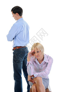 男人和女人吵架隔离在白色背景上悲哀的高清图片素材