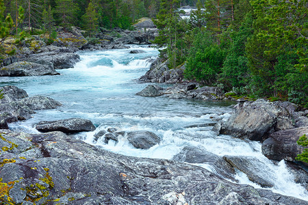夏季山河瀑布视图OttafossenNorge图片